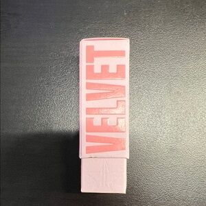 NIB Jeffrey Star Velvet Trap lipstick shade gardening ho